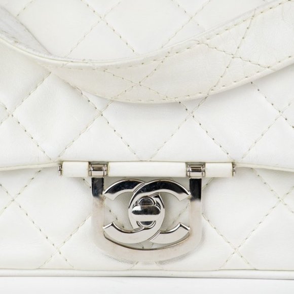 Chanel Icons Secret Label Flap Bag - Picture 6 of 14